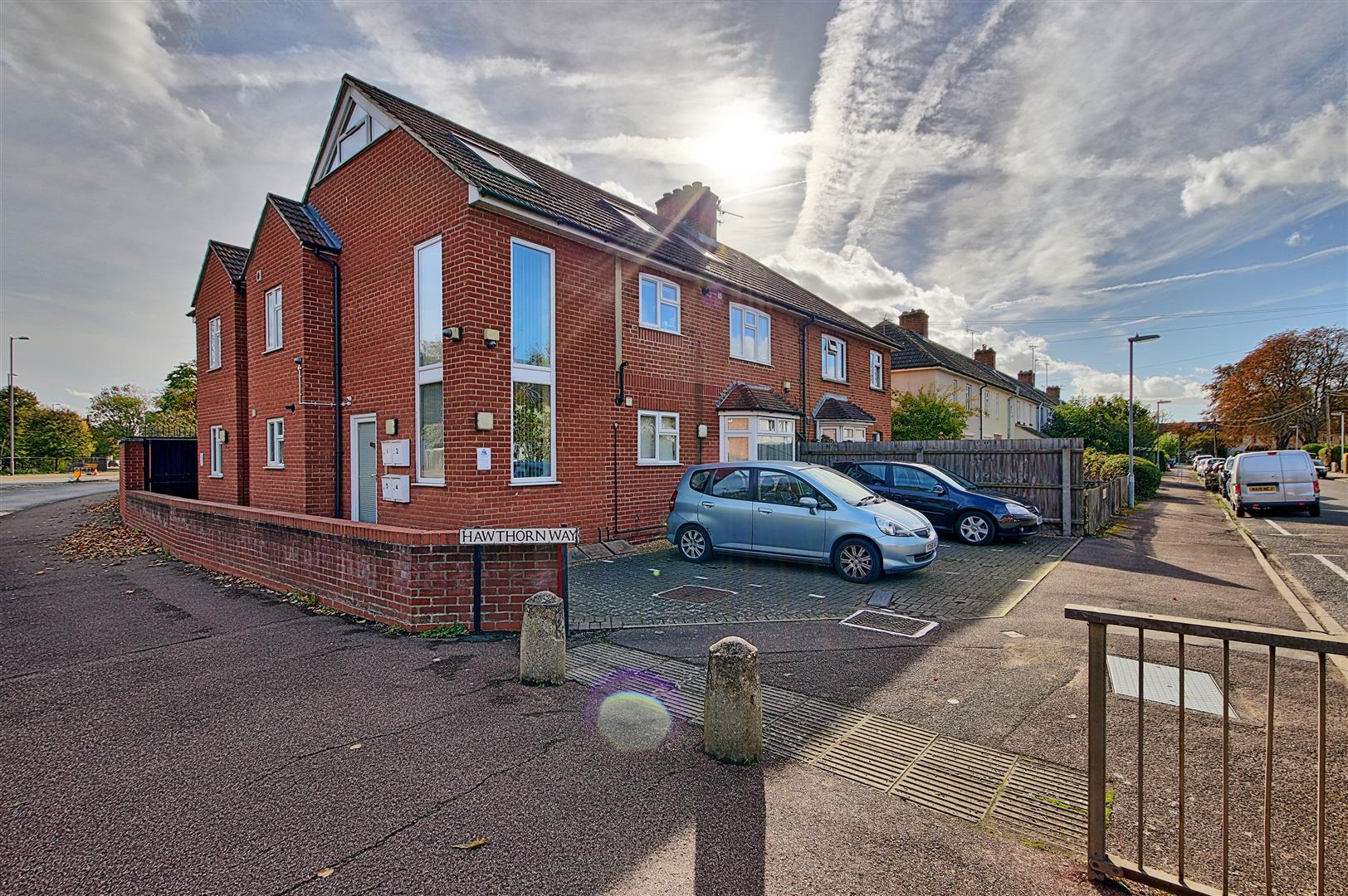 56 Hawthorn Way, Cambridge